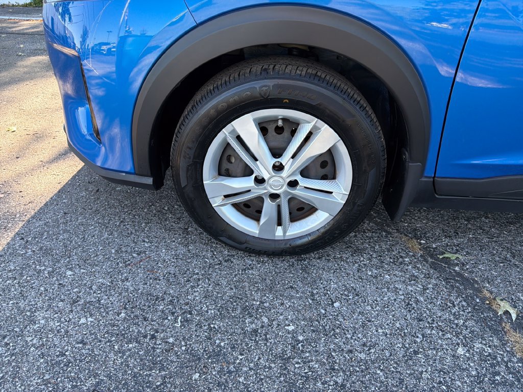 Certified 2023 Nissan Kicks S FWD image 27