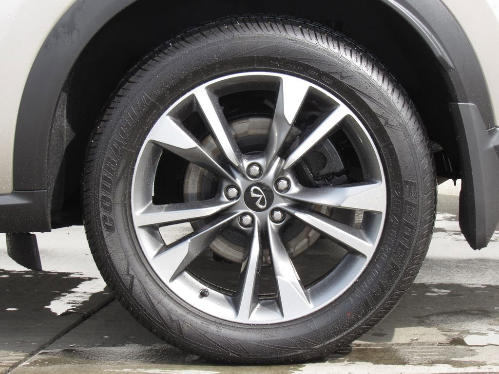 Used 2025 INFINITI QX60 Luxe image 40