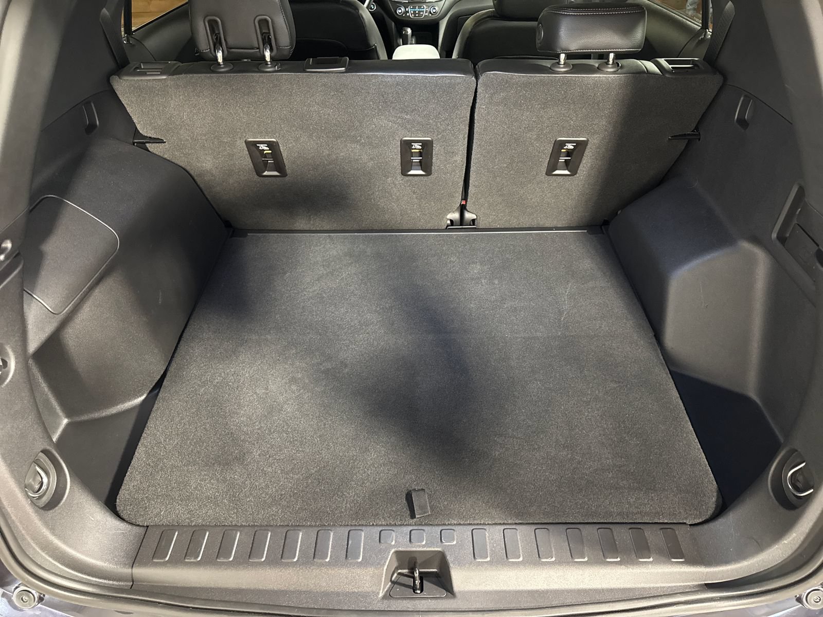Used 2018 Chevrolet Equinox LT AWD/4WD image 26