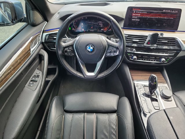 Used 2021 BMW 530i RWD image 15