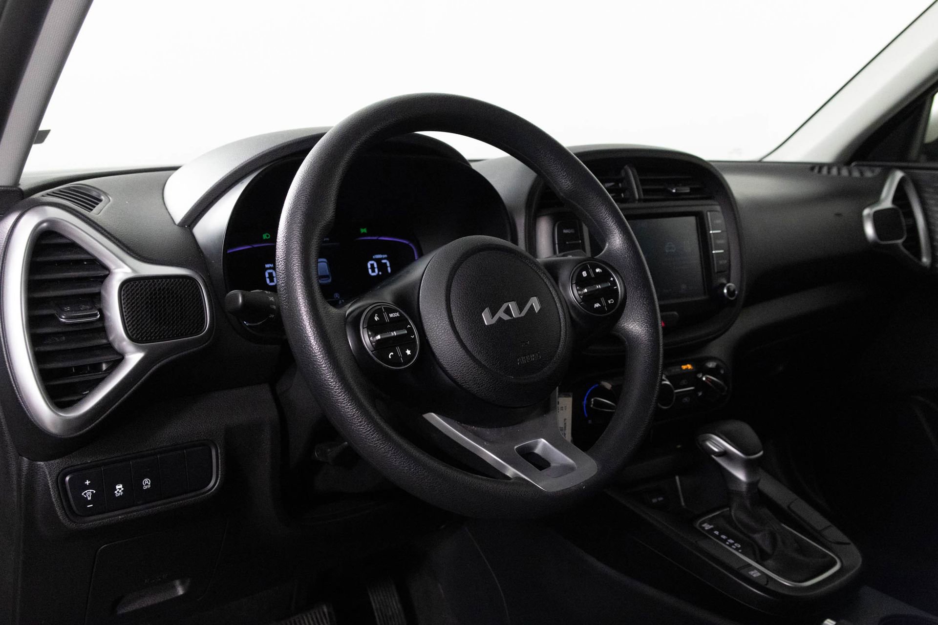 Used 2023 Kia Soul LX w/ Option Group 015 image 5