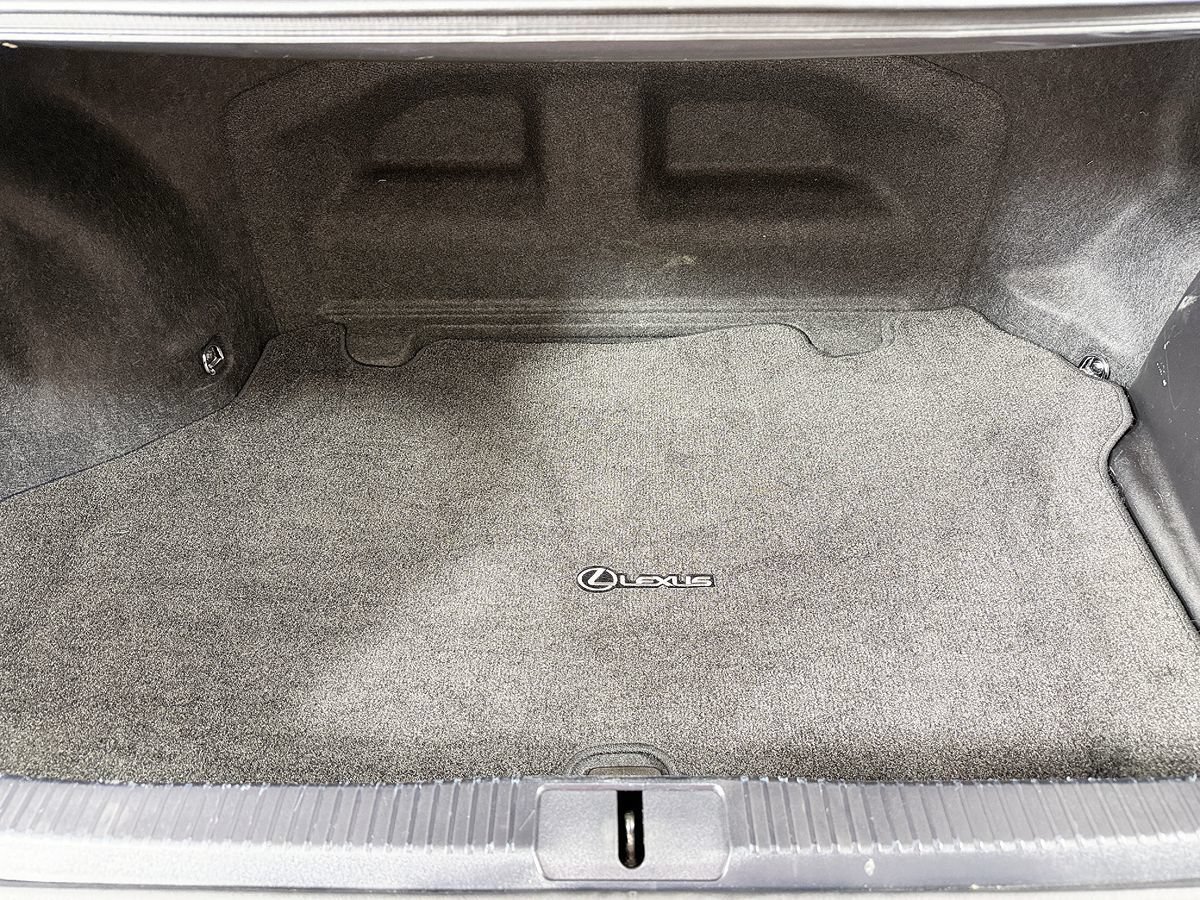 Used 2014 Lexus ES 300h w/ Luxury Package w/Bamboo Trim FWD image 14