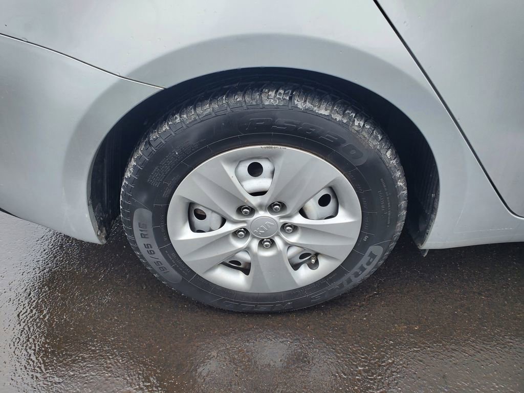 Used 2015 Kia Forte LX image 5