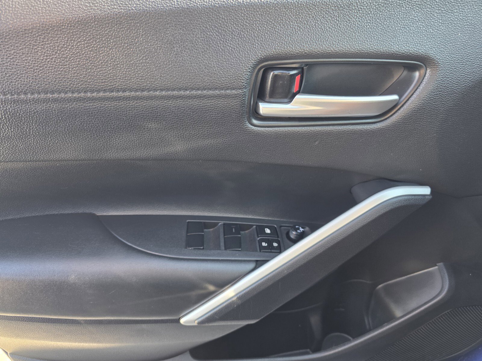 Used 2024 Toyota Corolla Cross S w/ Convenience Package AWD/4WD image 27