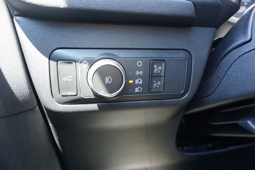Used 2022 Ford Escape SEL w/ Technology Package AWD/4WD image 5