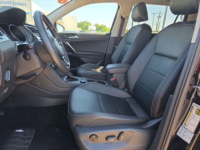 Used 2021 Volkswagen Tiguan SE AWD/4WD image 10