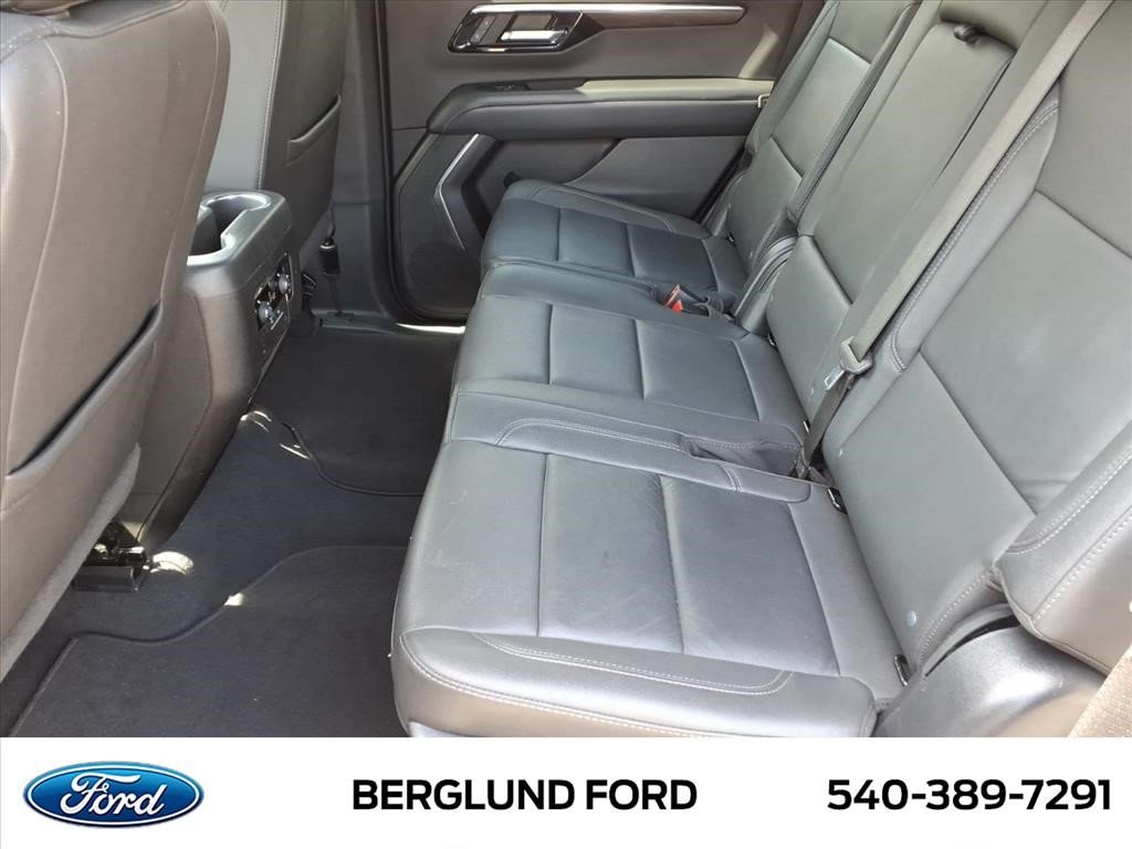 Used 2025 Chevrolet Tahoe LT AWD/4WD image 13