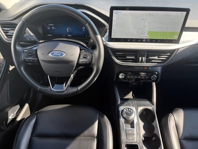 Used 2023 Ford Escape Platinum AWD/4WD image 3