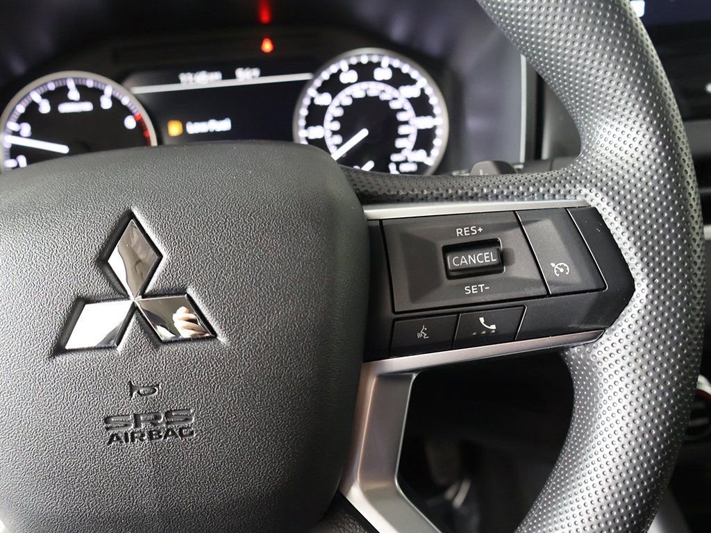 New 2026 Mitsubishi Outlander ES AWD/4WD image 41
