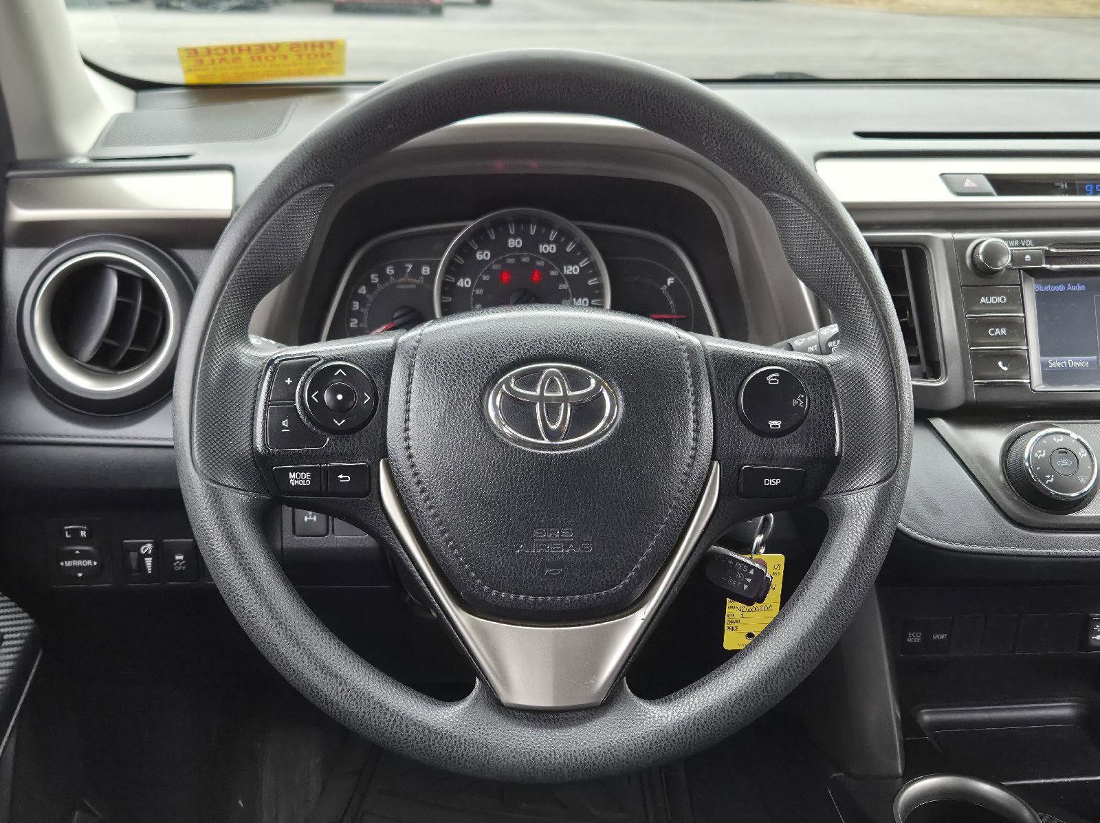 Used 2015 Toyota RAV4 LE image 20