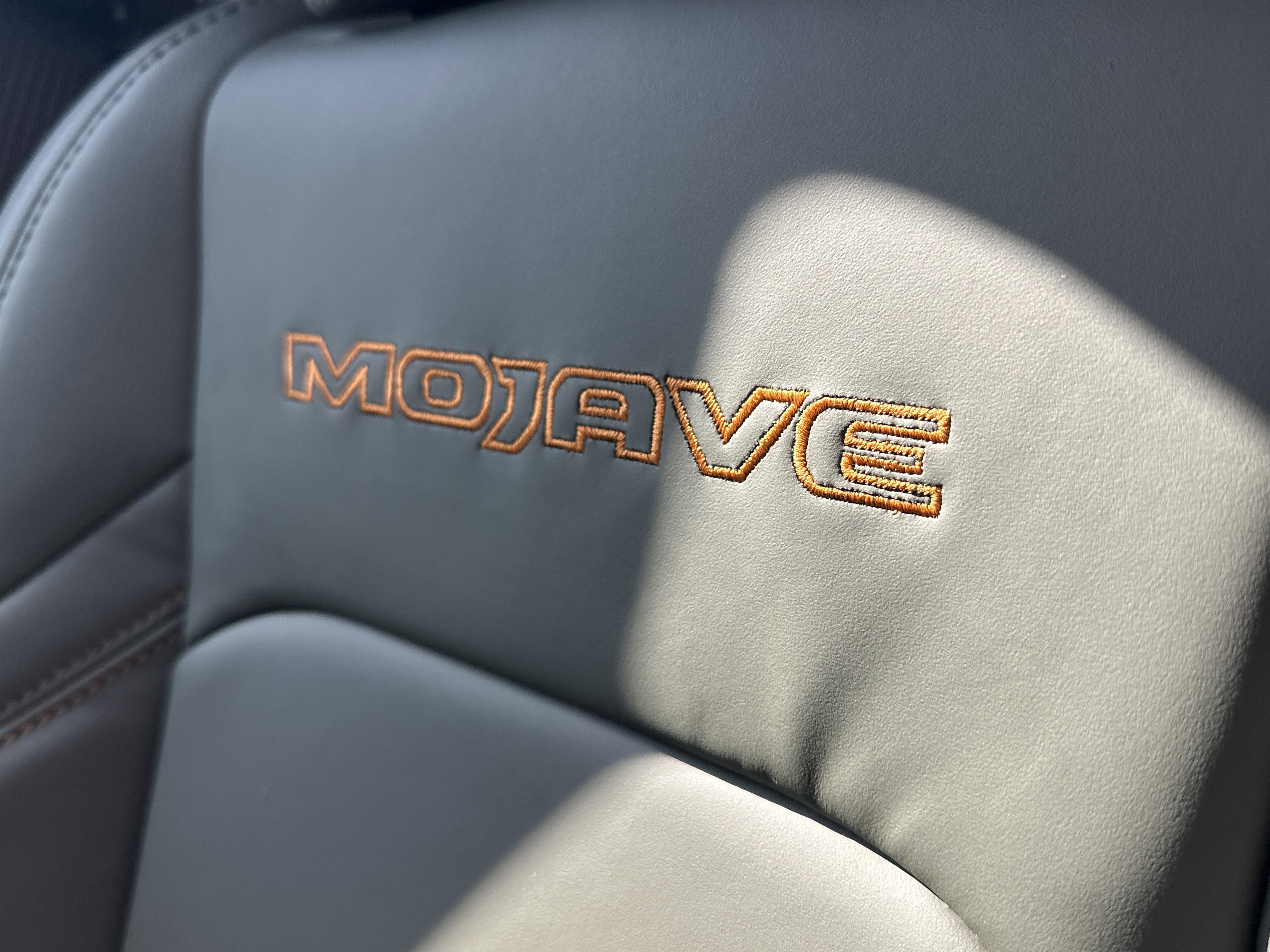 New 2026 Jeep Gladiator Mojave image 4