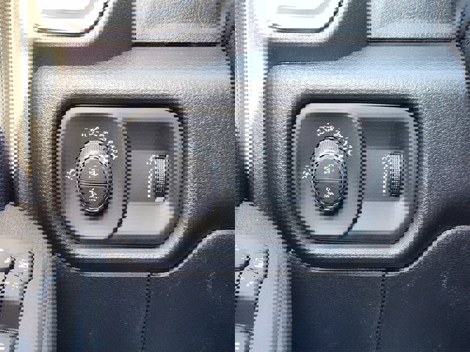 New 2026 RAM 2500 Tradesman image 23