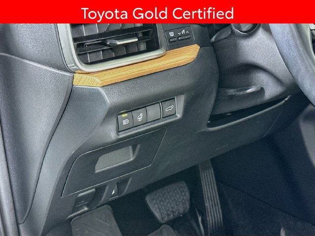 Certified 2024 Toyota Grand Highlander AWD image 11