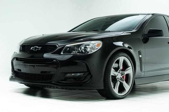 Used 2017 Chevrolet SS RWD image 10