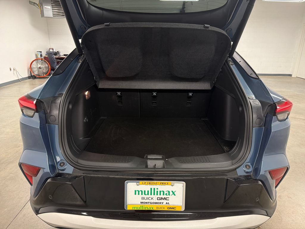 Used 2025 Buick Envista Sport Touring w/ Convenience I Package FWD image 18