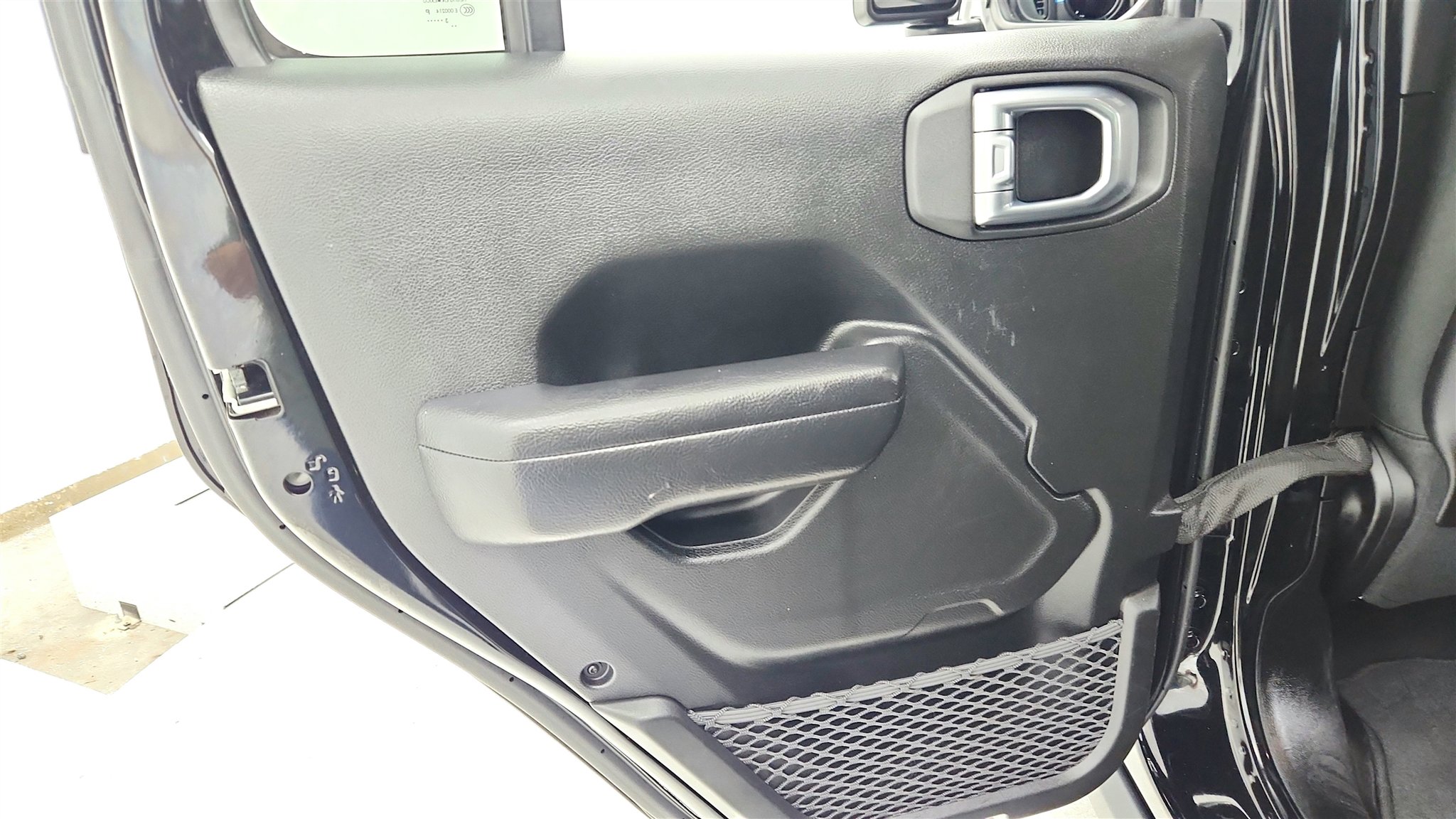 Used 2024 Jeep Wrangler Unlimited Rubicon 4xe image 35