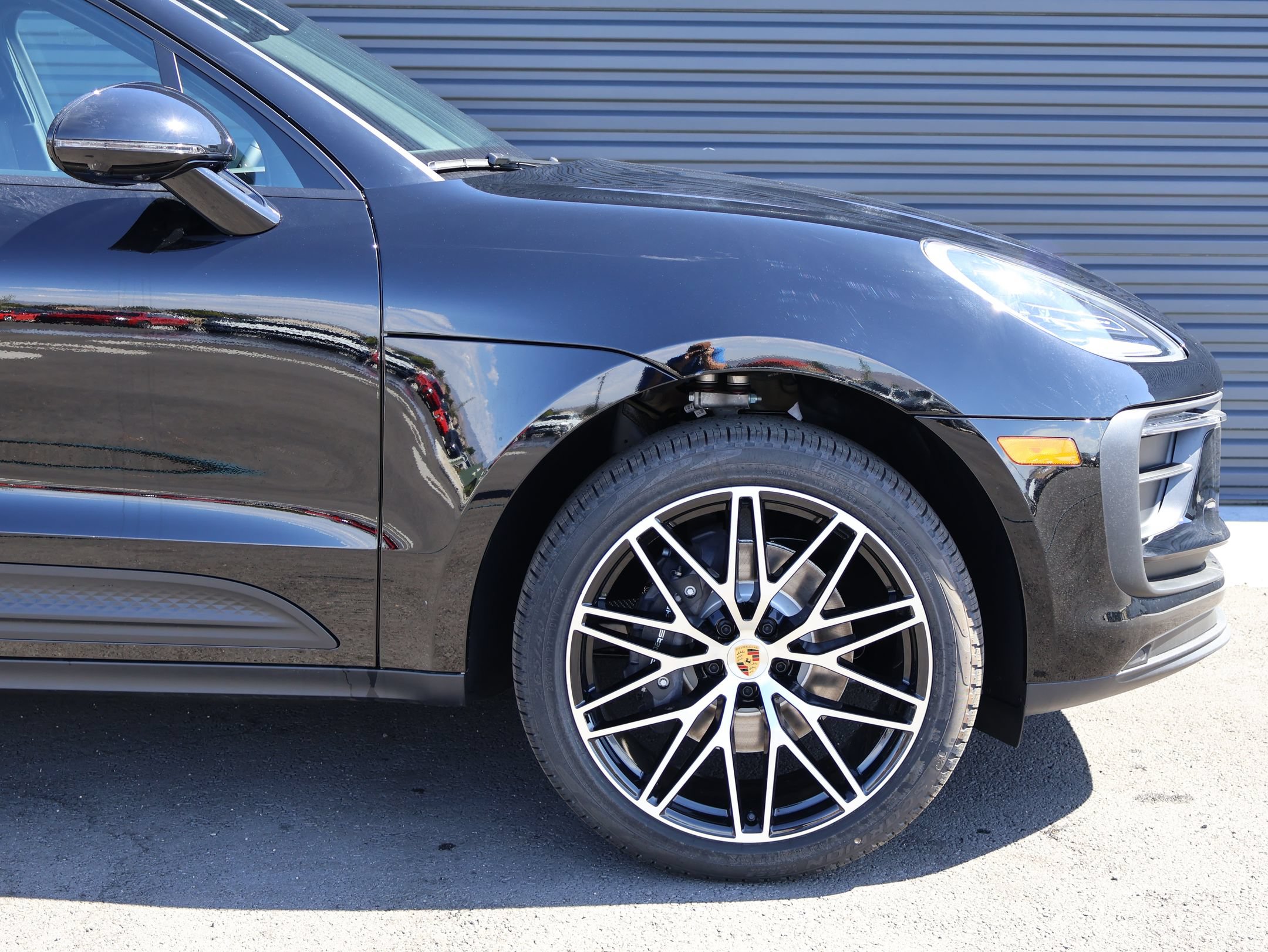 New 2026 Porsche Macan AWD/4WD image 11