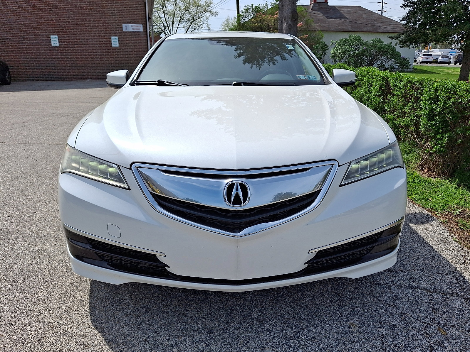 Used 2016 Acura TLX V6 w/ Technology Package FWD image 2