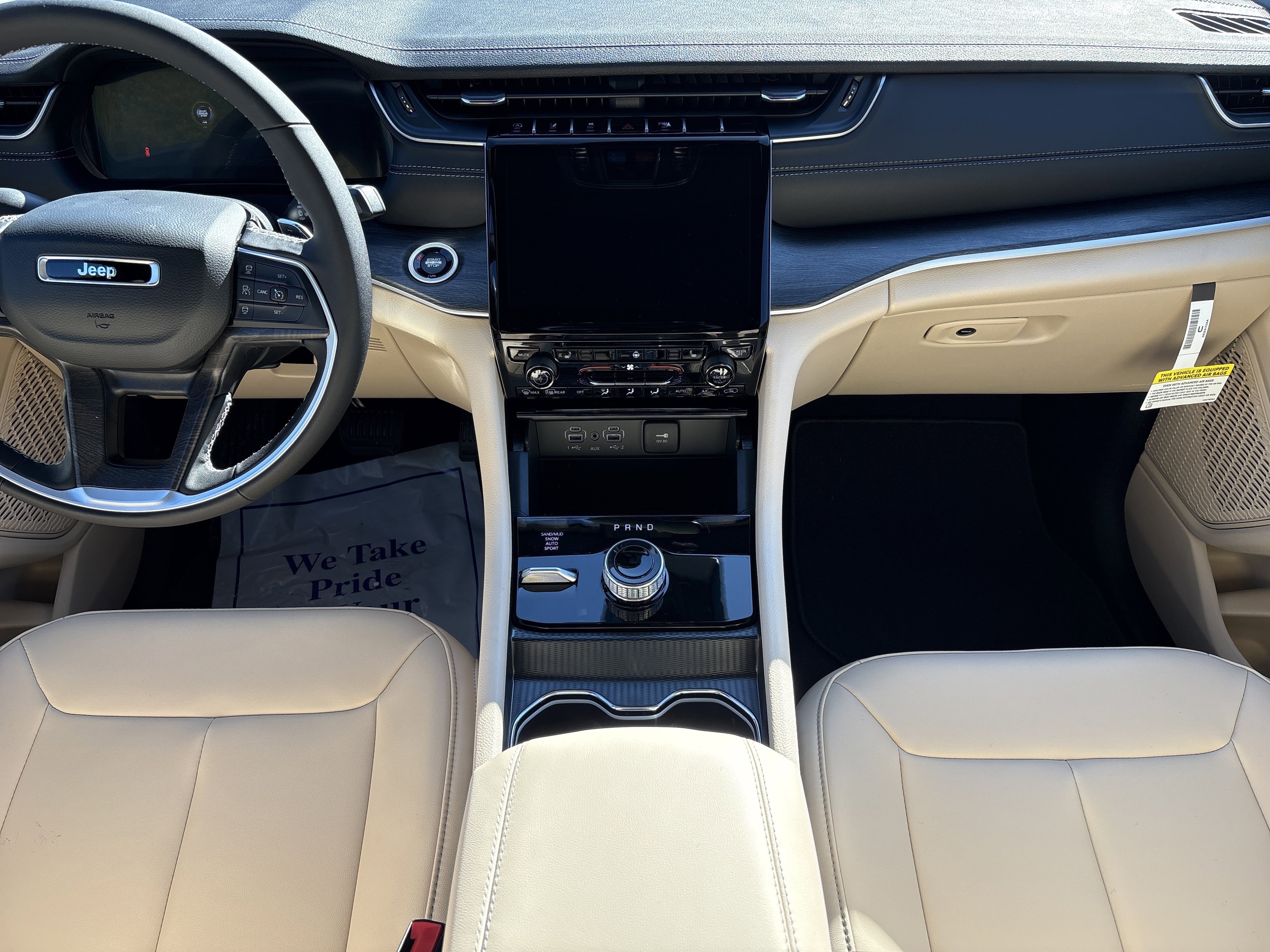 New 2025 Jeep Grand Cherokee Limited image 17