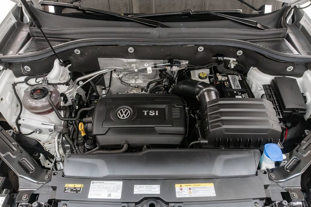 Used 2023 Volkswagen Atlas Cross Sport SE w/ Black Wheel Package AWD/4WD image 3