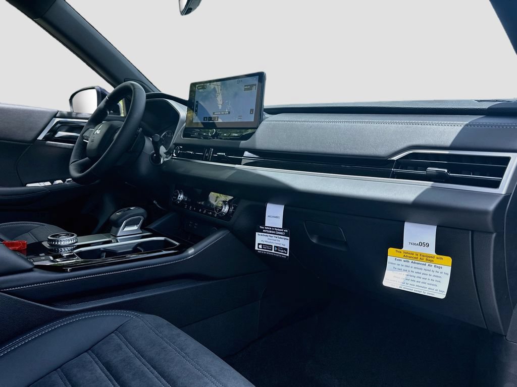 New 2026 Mitsubishi Outlander LE FWD image 32