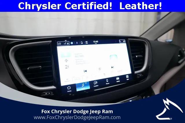 Certified 2024 Chrysler Pacifica Touring-L image 6