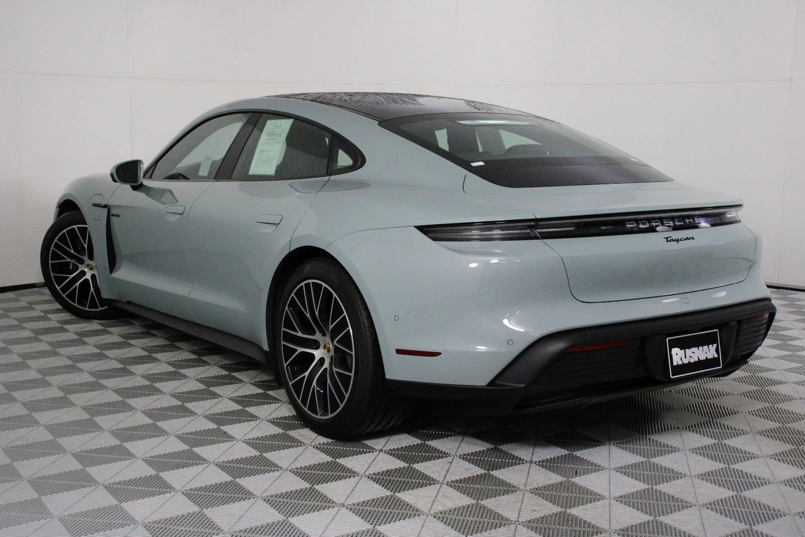 Certified 2025 Porsche Taycan image 3