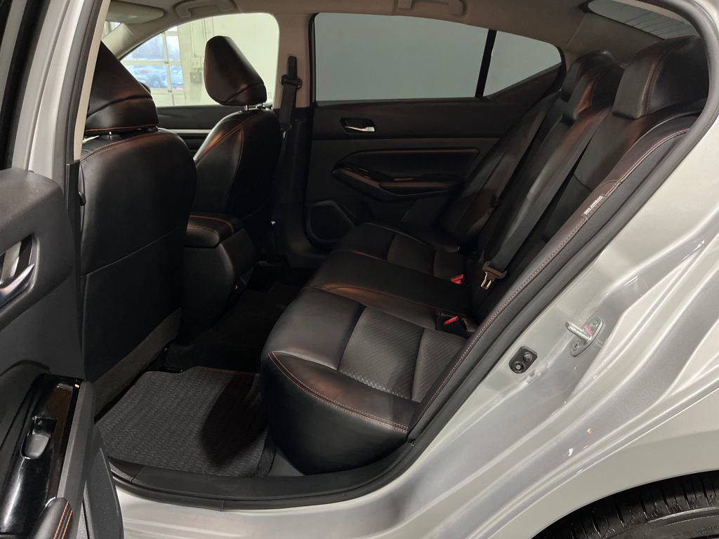 Used 2023 Nissan Altima 2.5 SR image 16