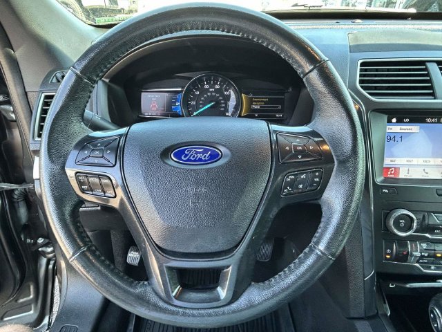 Certified 2019 Ford Explorer XLT w/ Equipment Group 202A FWD image 7