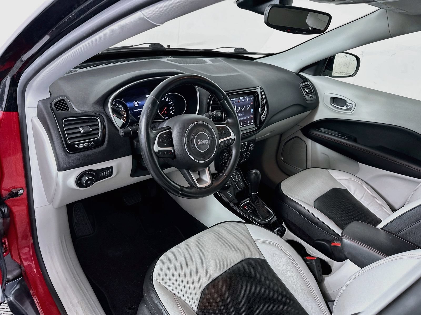 Used 2021 Jeep Compass Limited w/ Elite Exterior Group AWD/4WD image 9