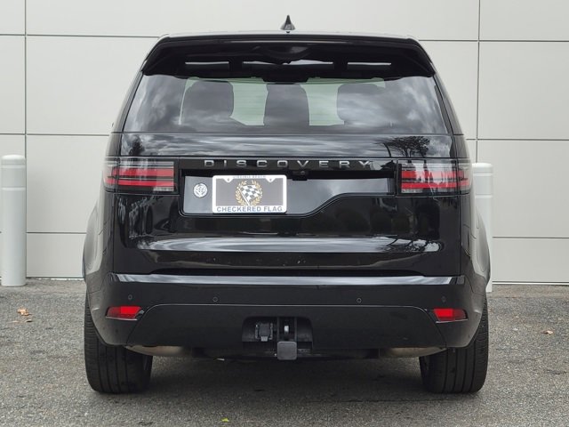 Used 2024 Land Rover Discovery Dynamic SE image 10