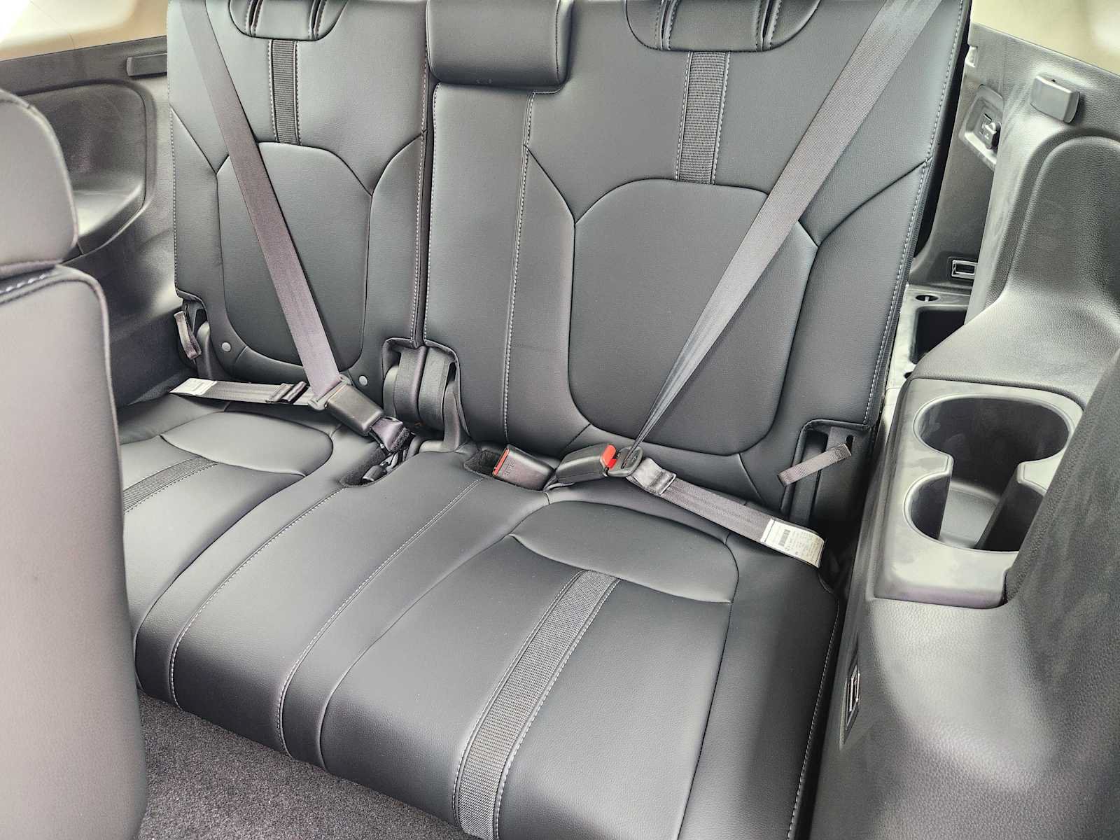 New 2025 Honda Pilot Touring image 23