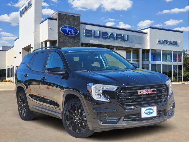 Used 2022 GMC Terrain SLE w/ Driver Convenience Package FWD image 1
