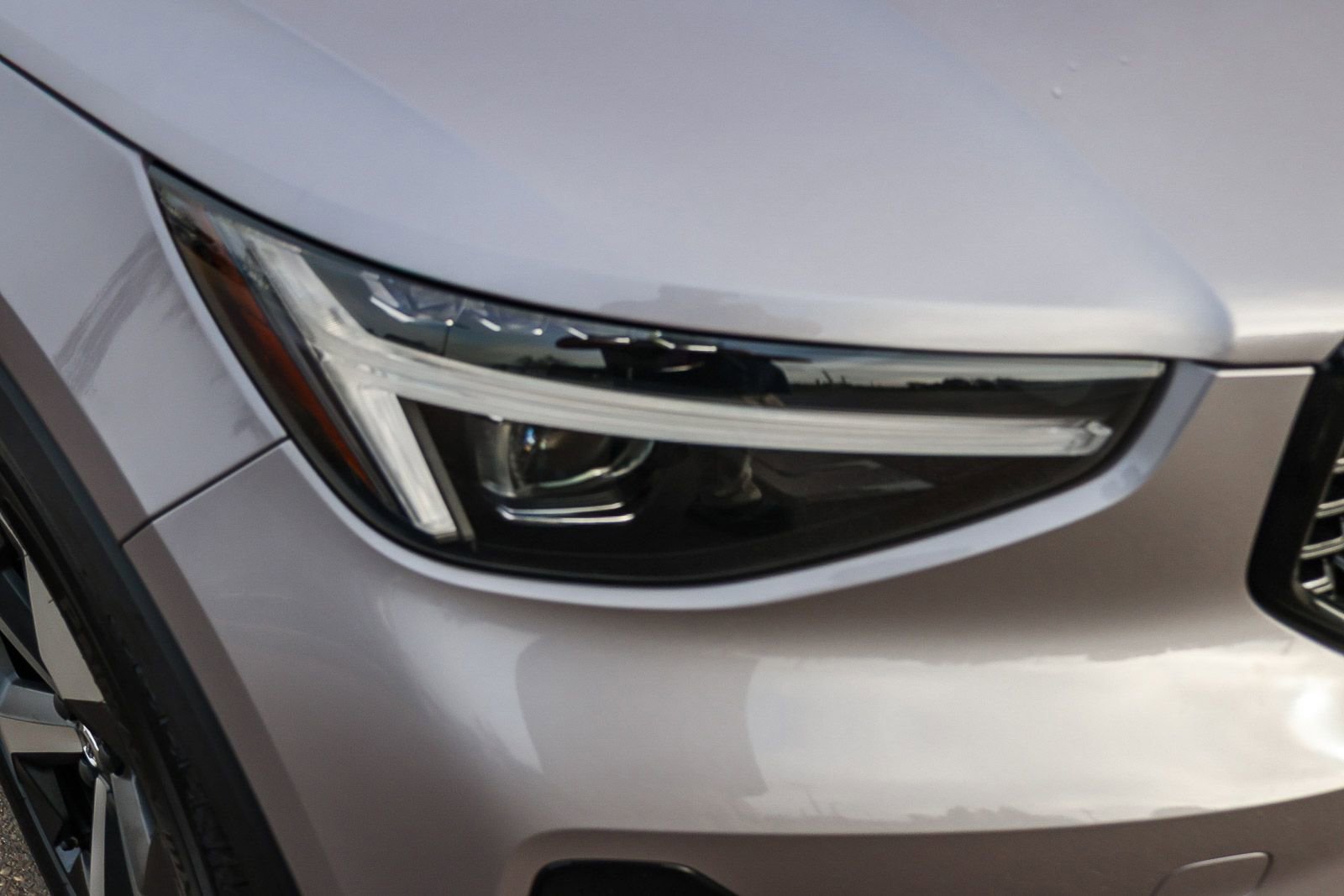 New 2026 Volvo XC40 B5 Plus w/ Climate Package image 15