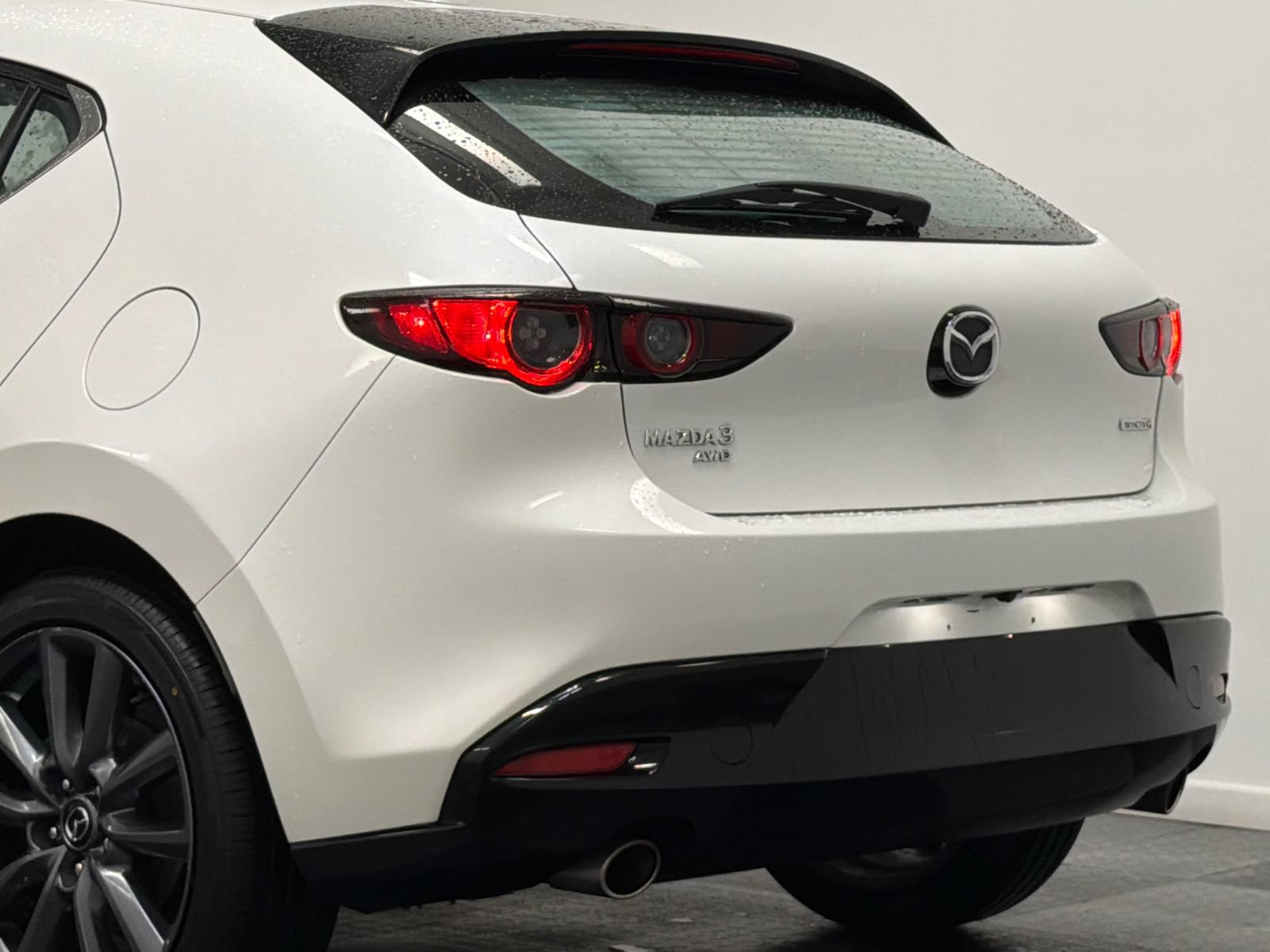 Used 2020 MAZDA MAZDA3 AWD Hatchback w/ Preferred Pkg image 7