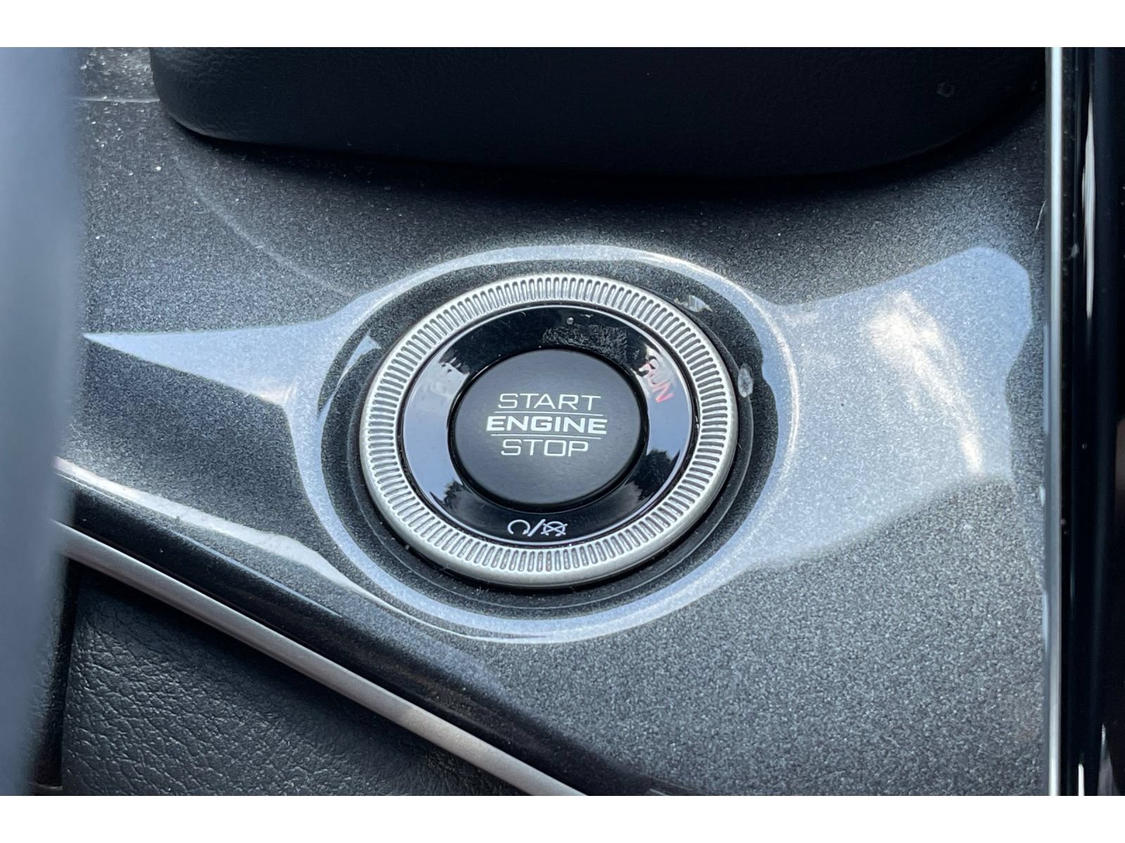 Used 2022 Jeep Grand Cherokee L Laredo RWD image 33