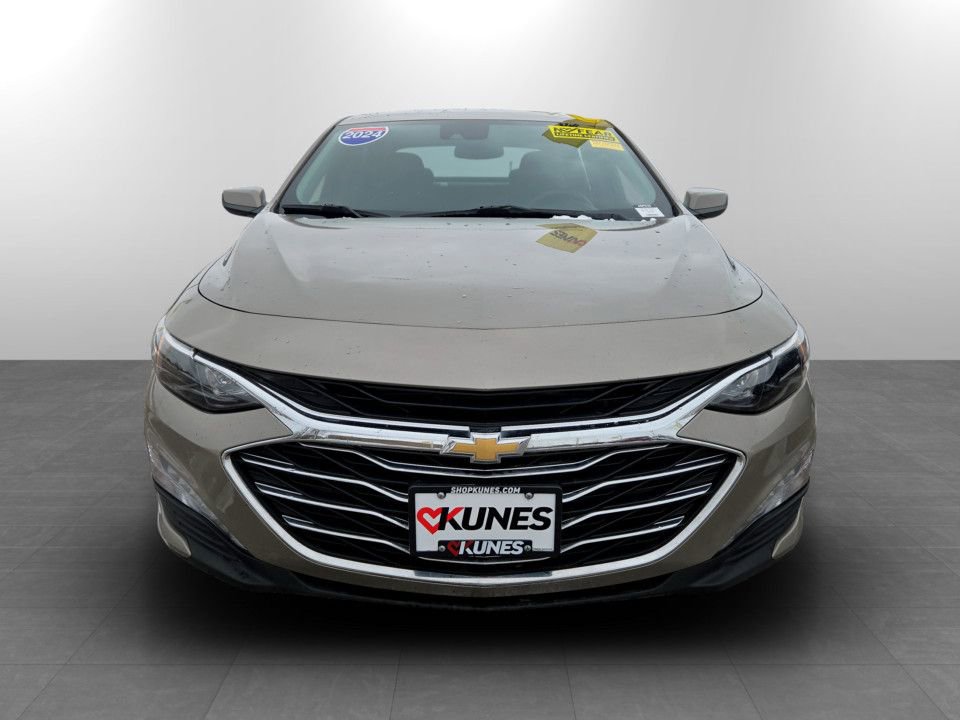 Used 2024 Chevrolet Malibu LT image 4