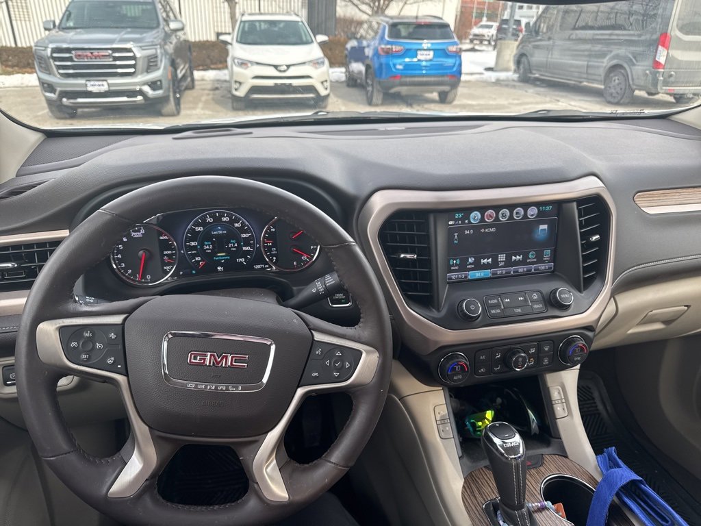 Used 2019 GMC Acadia Denali w/ Technology Package image 4