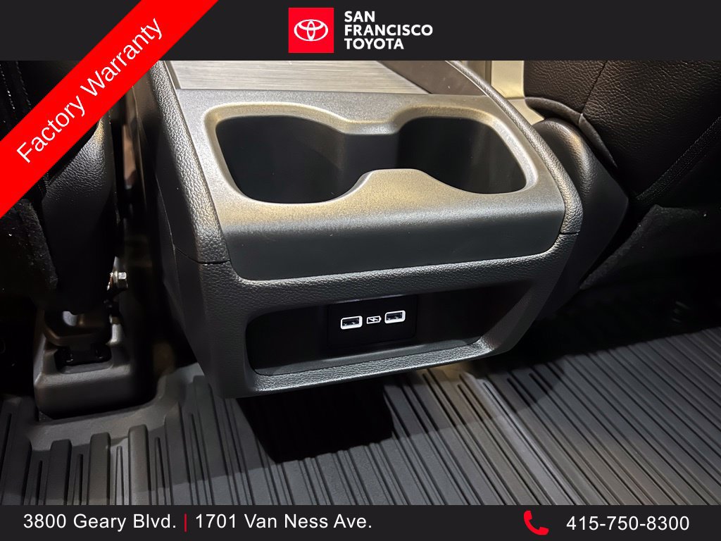 Used 2023 Honda Odyssey Sport image 17