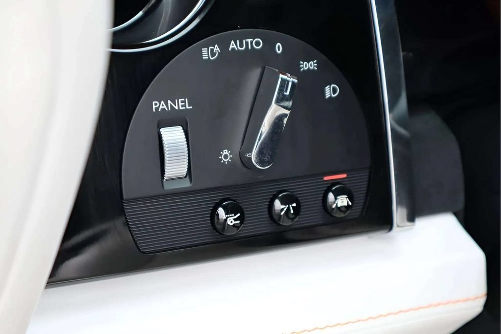 Used 2021 Rolls-Royce Wraith RWD image 12