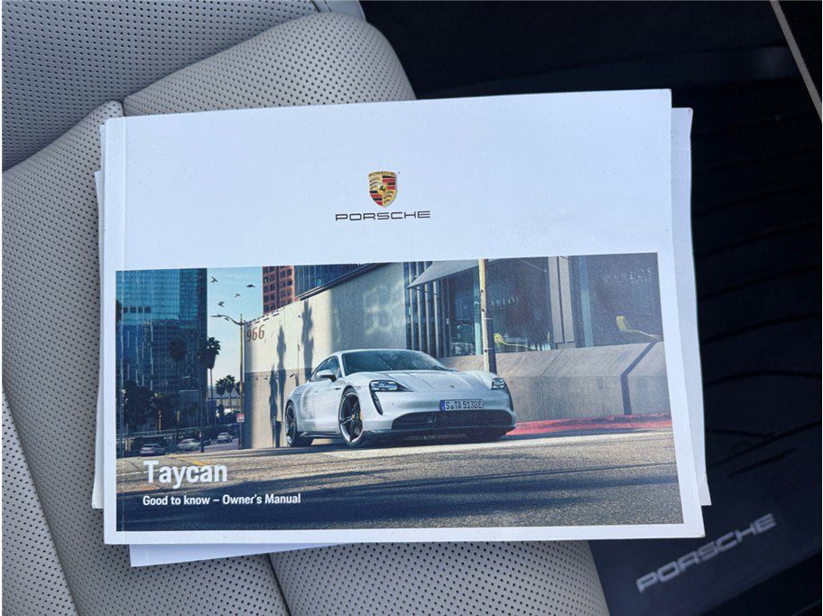 Used 2020 Porsche Taycan 4S AWD/4WD image 39