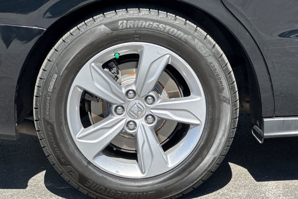 Used 2018 Honda Odyssey EX-L image 24