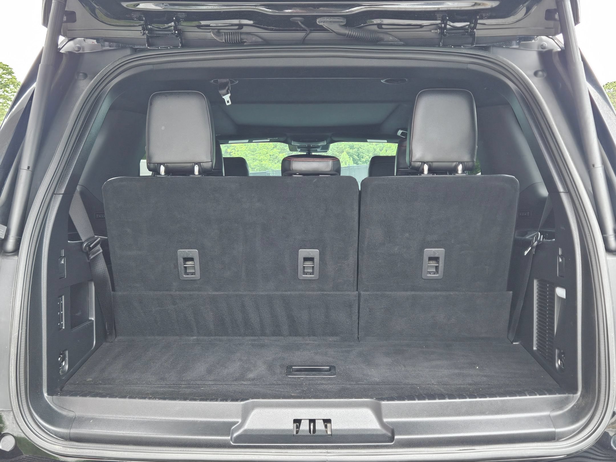 Used 2019 Ford Expedition Limited w/ Equipment Group 303A AWD/4WD image 30