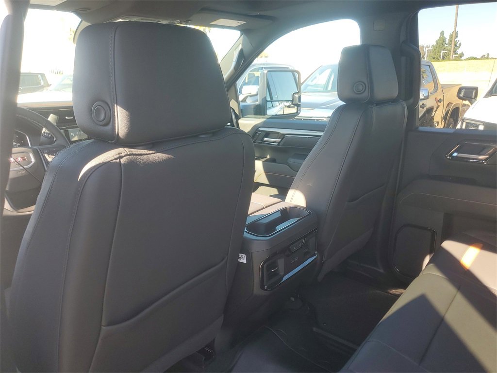 New 2026 GMC Sierra 2500 AT4 image 8