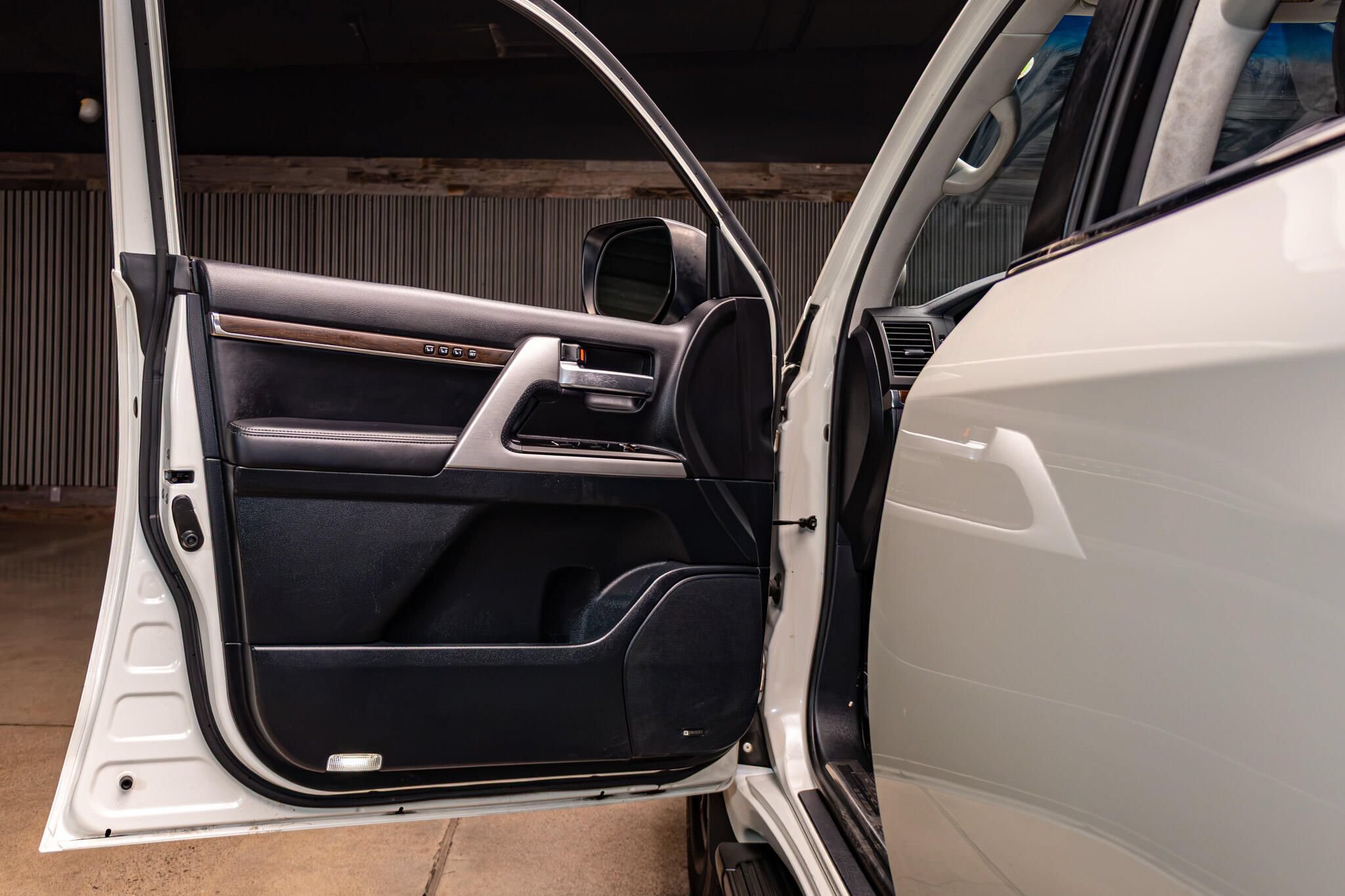 Used 2021 Toyota Land Cruiser AWD/4WD image 28
