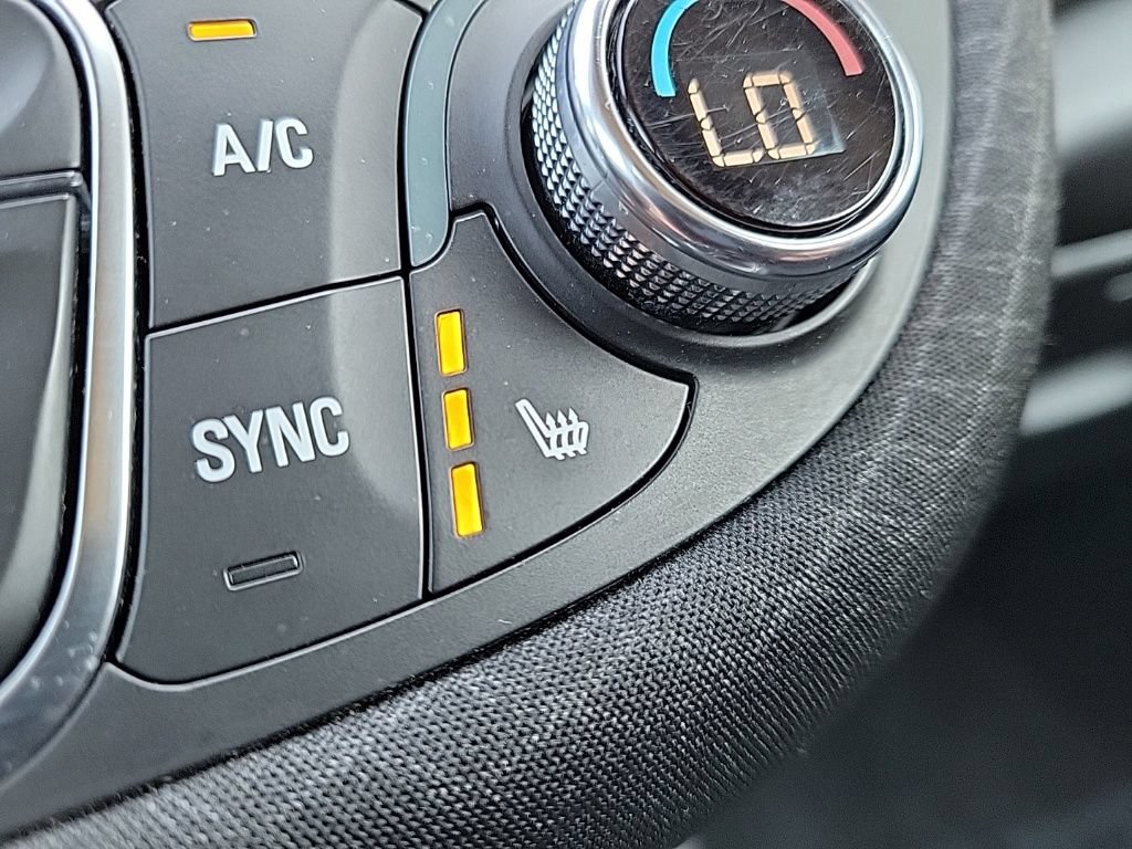 Used 2023 Chevrolet Malibu LT FWD image 24