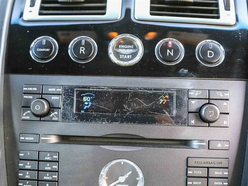 Used 2008 Aston Martin V8 Vantage Roadster RWD image 27