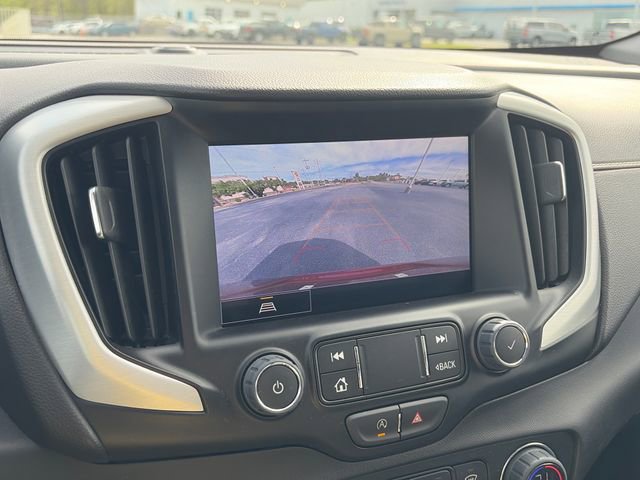 Used 2023 GMC Terrain SLT image 22