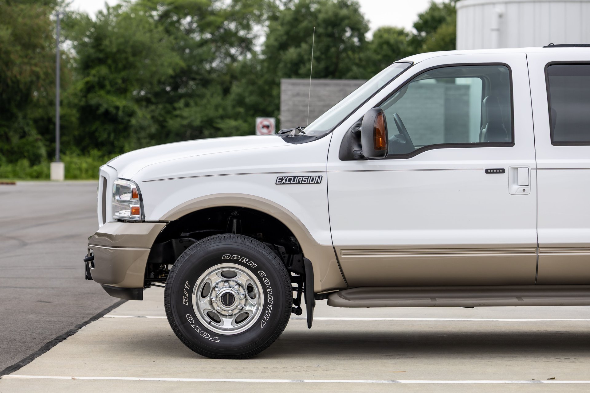 Used 2005 Ford Excursion Eddie Bauer AWD/4WD image 7