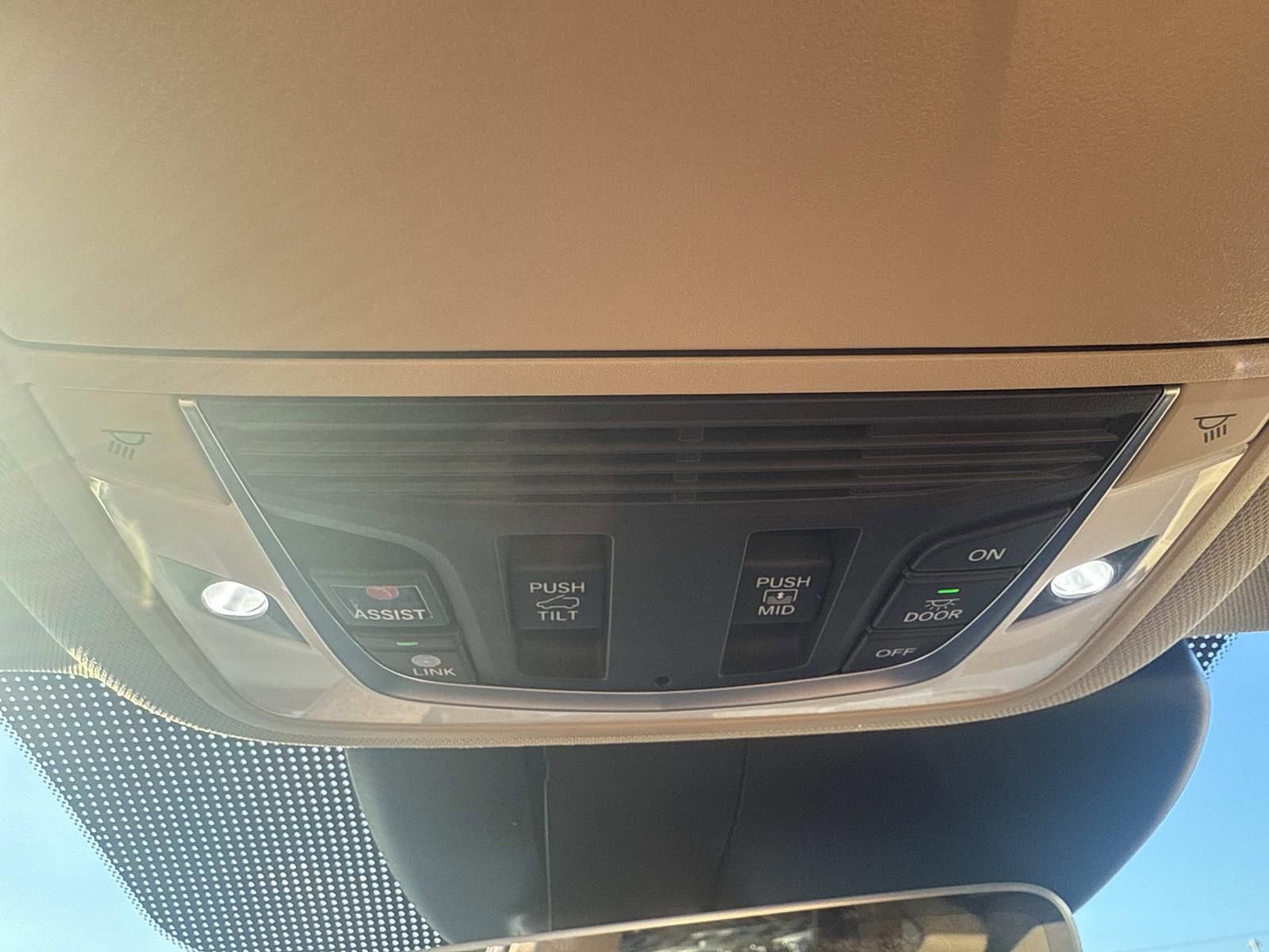 Used 2023 Acura RDX w/ Technology Package image 19